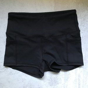 BUFFBUNNY Melina Shorts - Size S